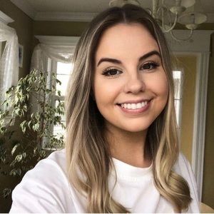 Meet your Posher, Jenna